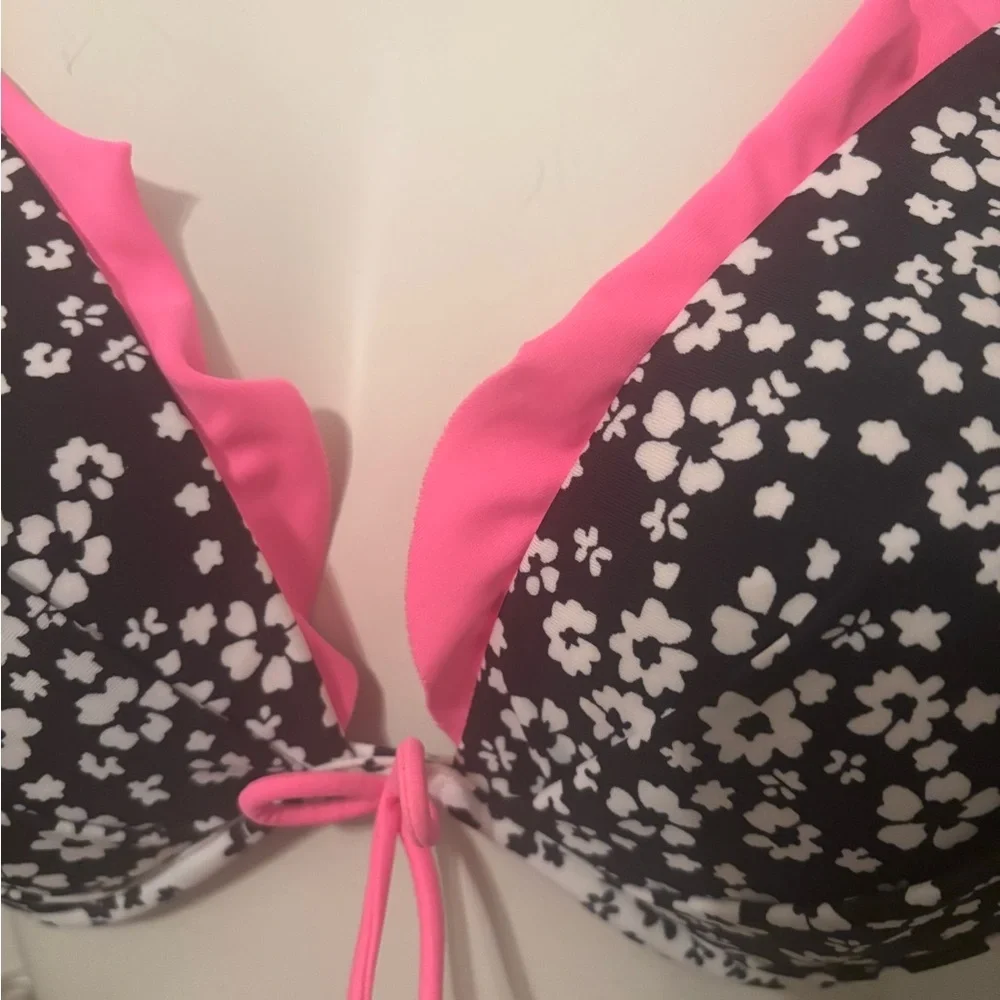 Victorias Secret push up bikini top 36DD